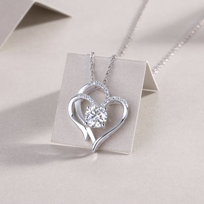 1Heart To Heart - A Fashionable And Luxurious Diamond Jewelry Pendant Set With 1-carat Moissan Diamond S925 Sterling Silver And Platinum